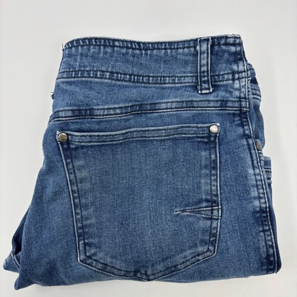Kuhl 32x28 Blue 5 Pocket Design Medium‎ Wash Jeans